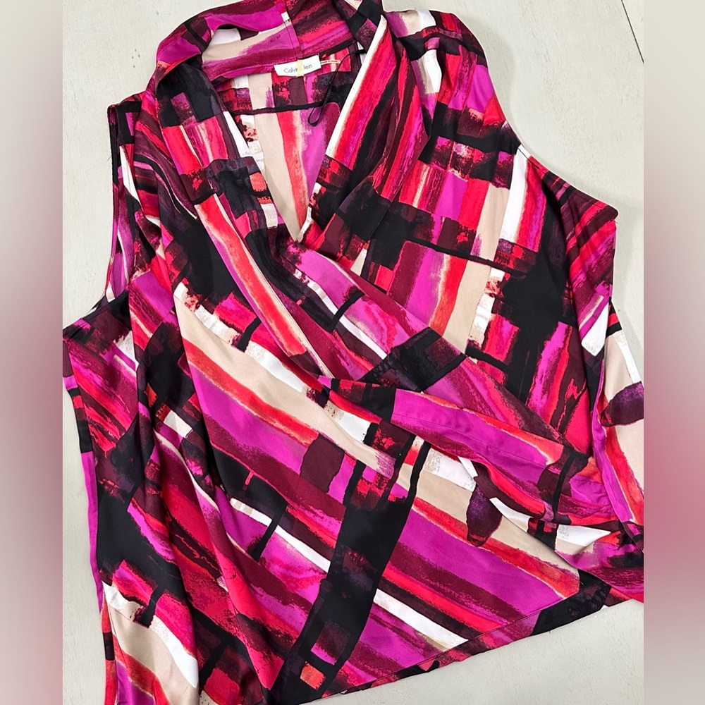 Calvin Klein Women's Multicolor Abstract Sleeveless Blouse